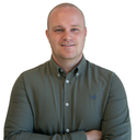 How does Odoo score in comparison to Microsoft Dynamics 365 Business Central